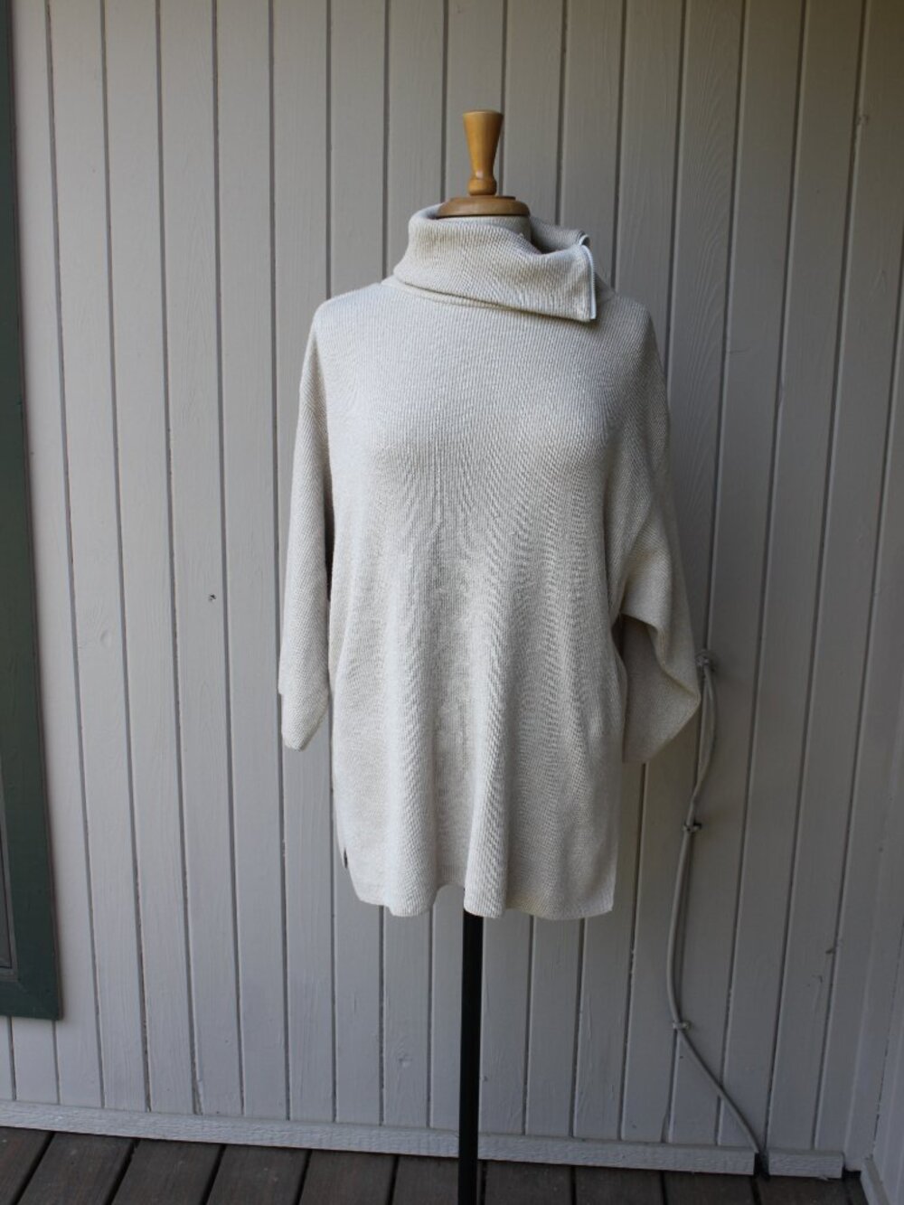 Chico's Cotton Cashmere Blend Cream Gold Zipper Turtleck Sweater 2 L - Picture 2 of 6